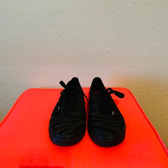 Zebra Print Vans - Picture 2 of 4